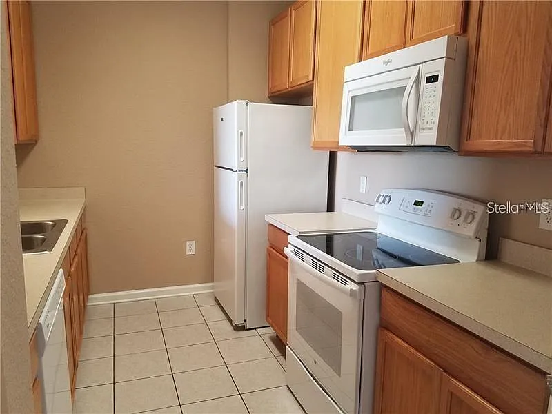 Building Photo - 6380 Contessa Dr #305