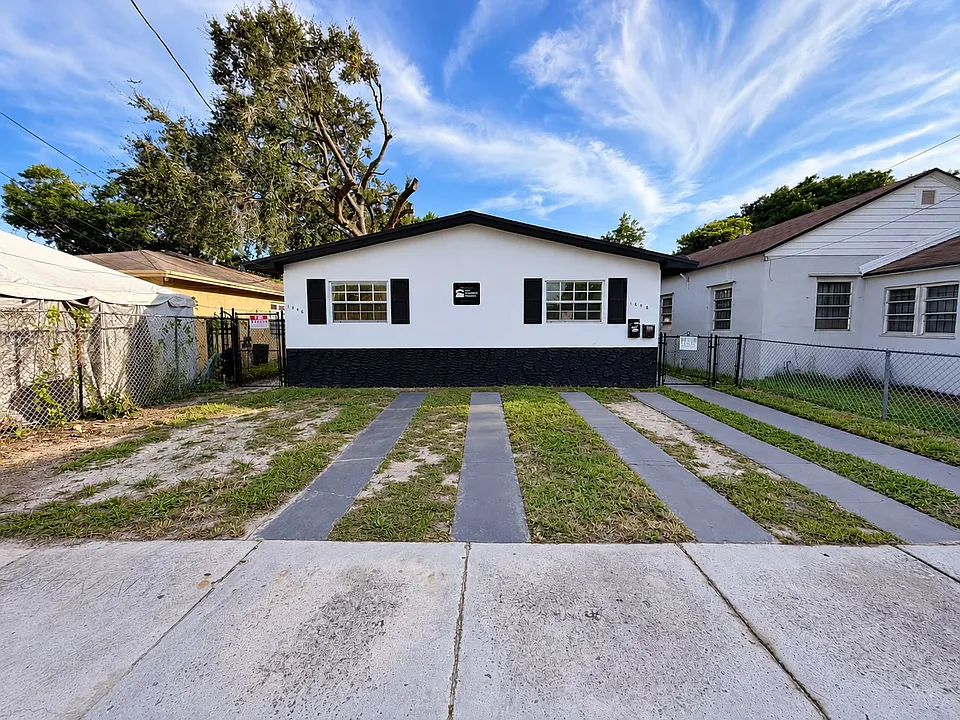 1846 NW 43rd St #MH1