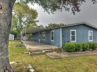 110 Omega Pl, Ingram, TX 78025