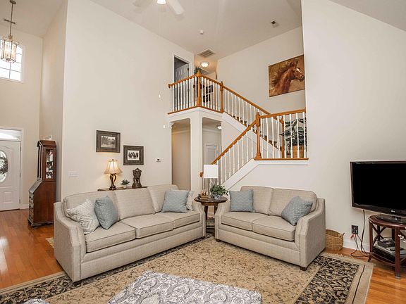 2nd image of 7404 Country Meadow Dr