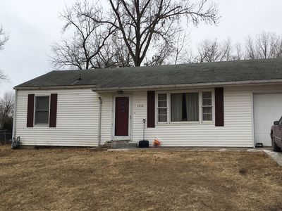7212 N Troost Ave, Kansas City, MO, 64118