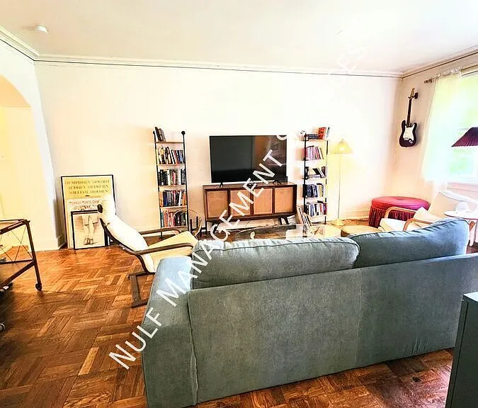 5649 Phillips Ave #8 — Photo 4