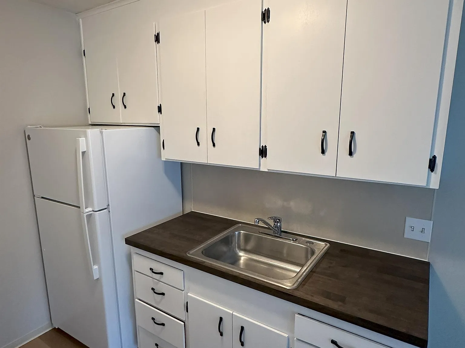 5926 Fauntleroy Way SW — Photo 1