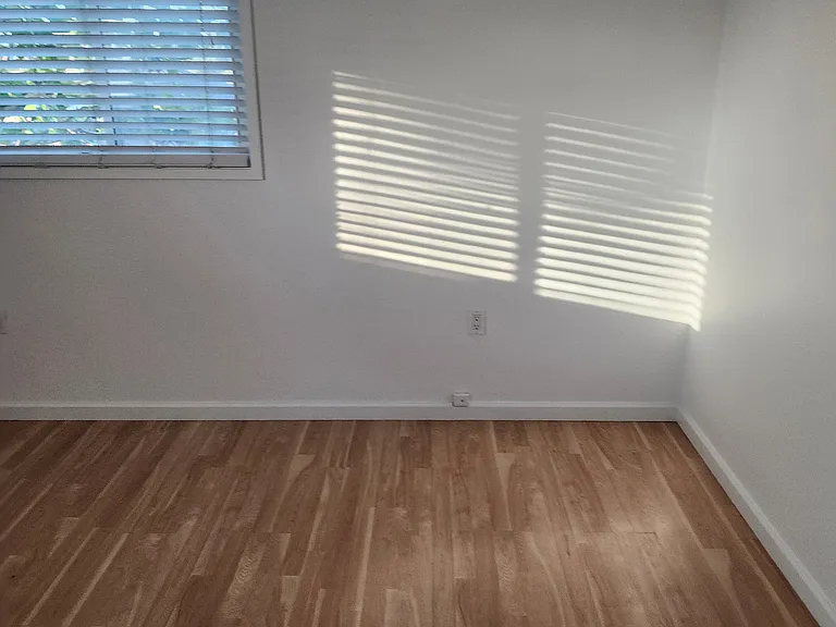 Circle Dr — Photo 10