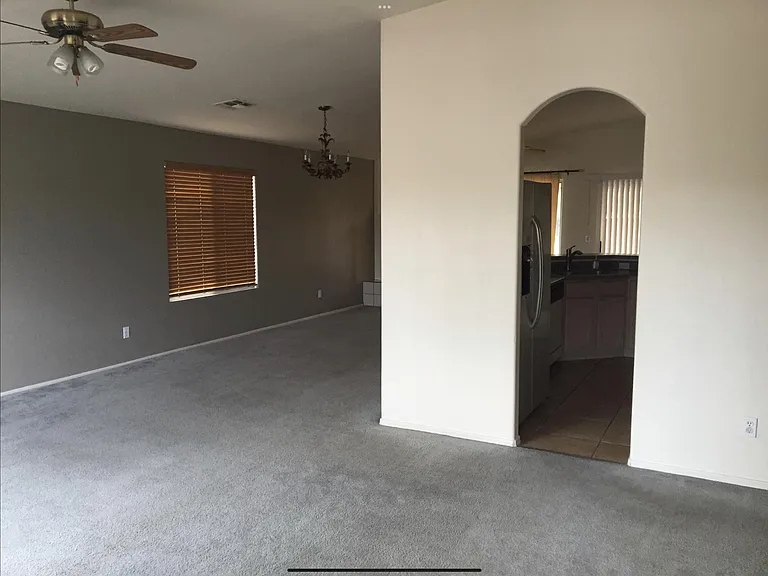 2344 W Horseshoe Pl — Photo 4