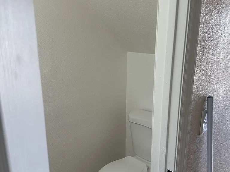 135 Jones Ln #A — Photo 5