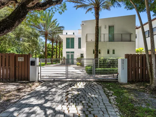 3917 S Le Jeune Rd, Miami, FL 33133