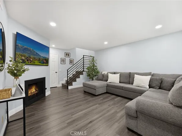 444 S Tustin St APT I3, Orange, CA 92866