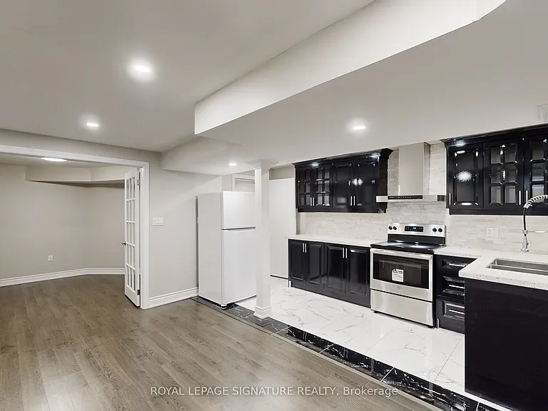 38 Havanna Cres #BASEMENT — Photo 5