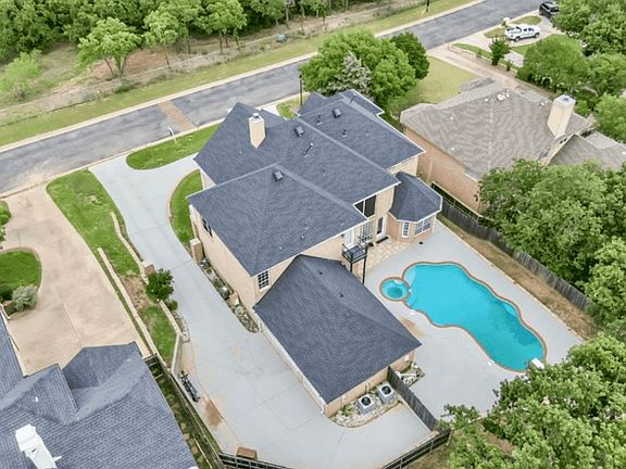 5th image of 5612 Bay Club Dr
