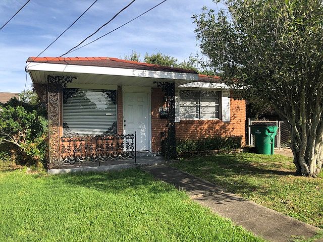 1st image of 1217 N Turnbull Dr