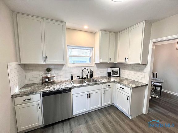 4th image of 3944 Rushland Ave