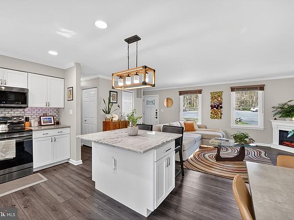 5th image of 8998 Saint Andrews Dr