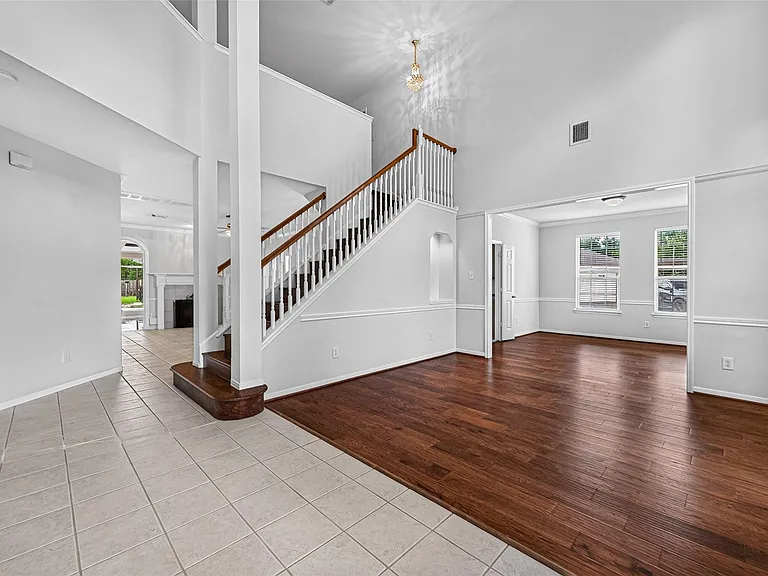 2502 Rosebluff Ct — Photo 4