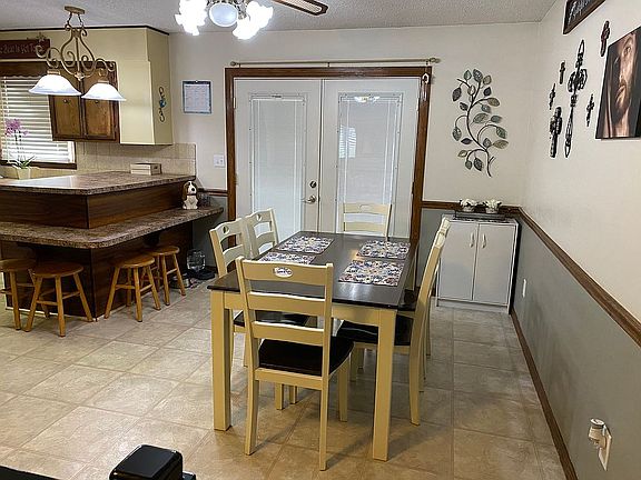 5th image of 2219 Haney Dr