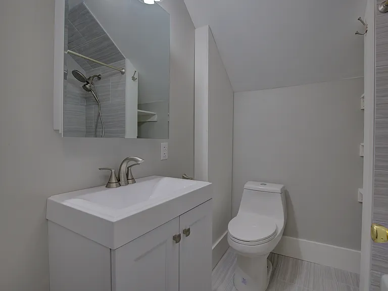 463 Main St #12 — Photo 6
