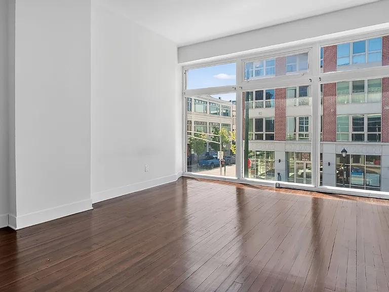 813 Chapel St — Photo 33