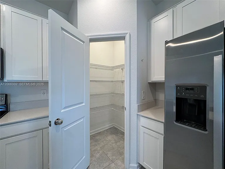 640 Daring Dr — Photo 24