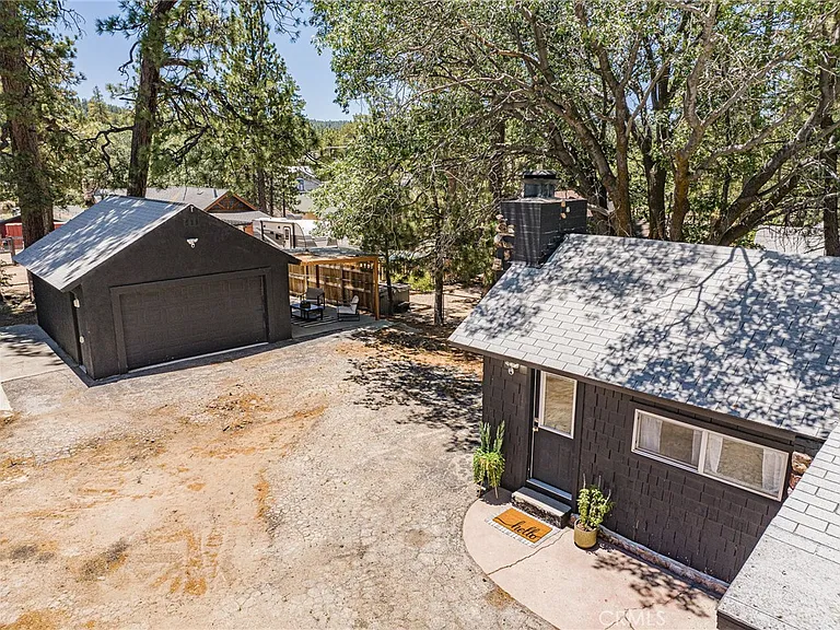 718 Talmadge Rd — Photo 10