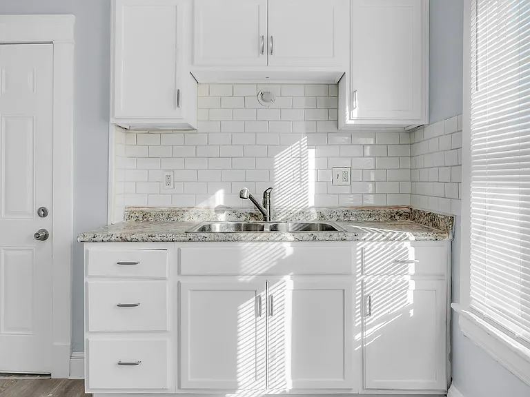 11215 Whitmore Ave #B — Photo 2