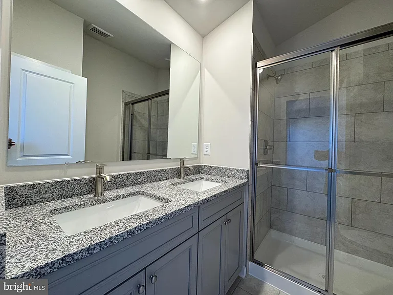 1456 Clingmans Dome Dr — Photo 34