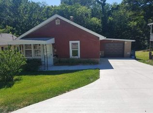 1202 Spaulding St, Alton, IL 62002