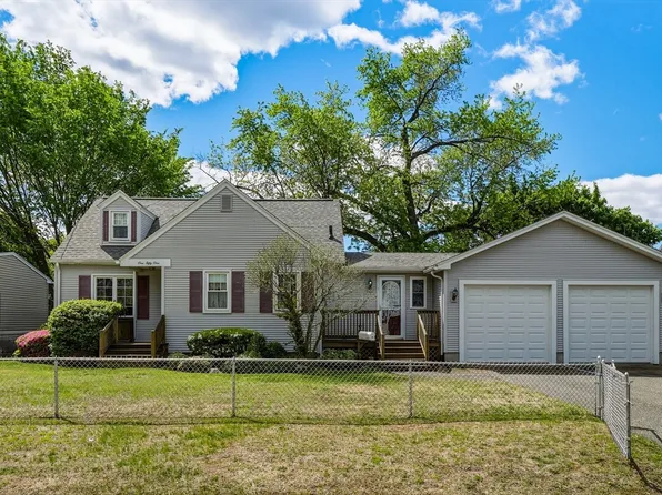 151 Edgewood Ave, Chicopee, MA 01013