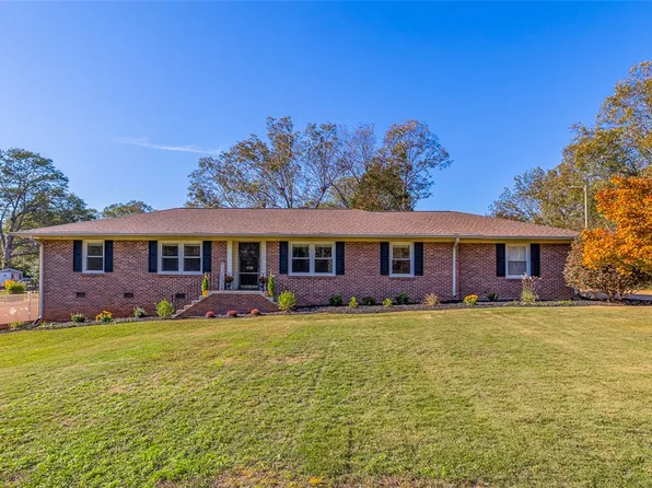 115 Green Forest Dr, Anderson, SC 29625