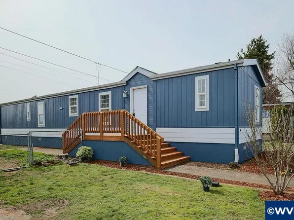 4170 S Santiam Hwy Unit 34, Lebanon, OR 97355
