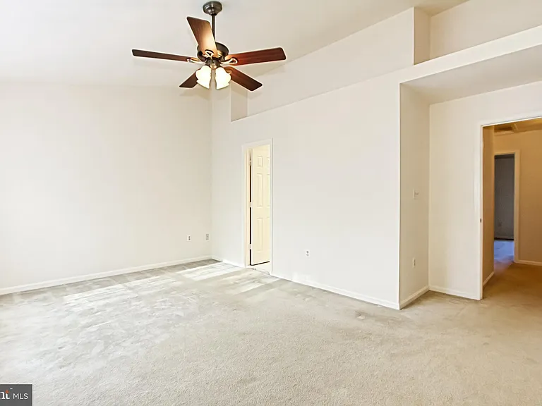 6153 Braeleigh Ln — Photo 16