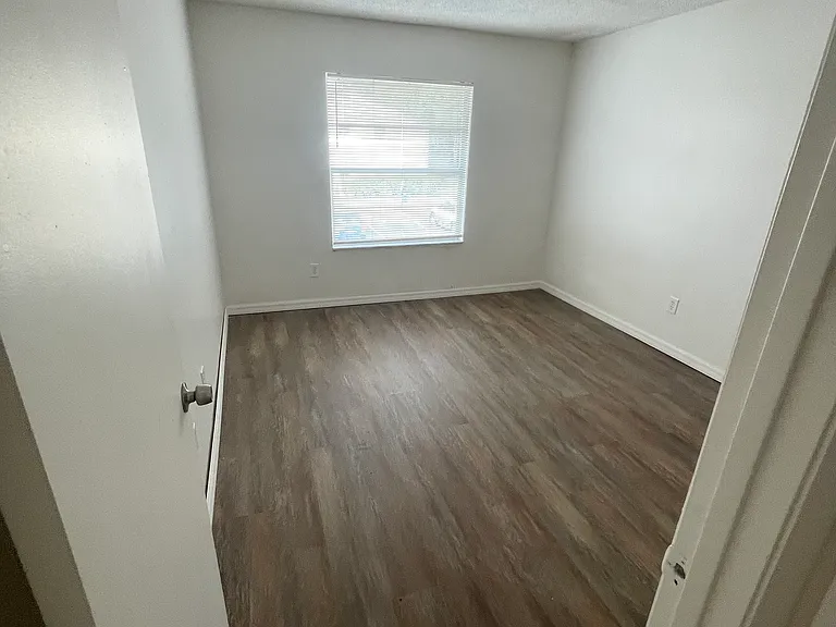 406 Banana Cay Dr — Photo 8