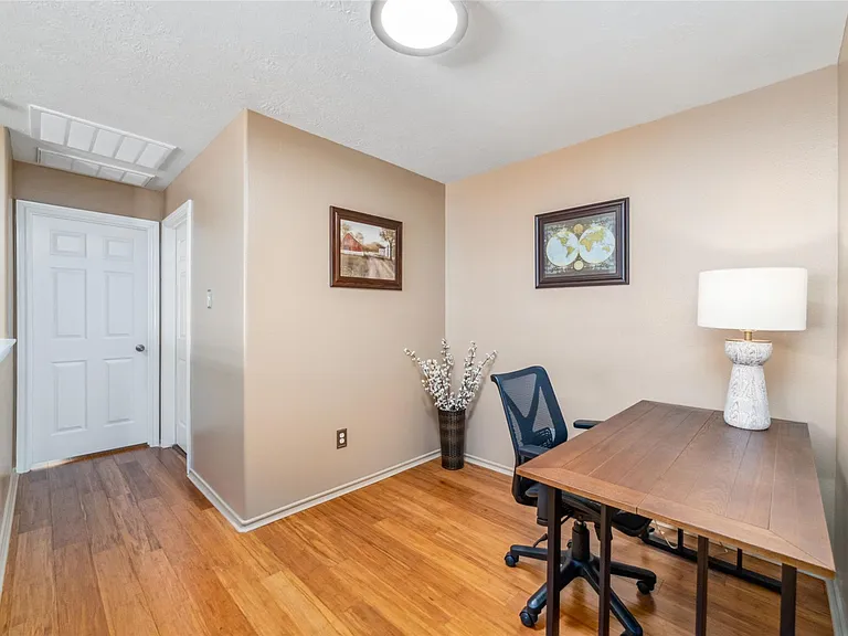203 W Stedhill Loop — Photo 27