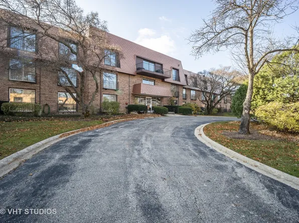4000 Dundee Rd Unit 2026, Northbrook, IL 60062