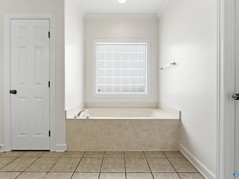 146 Paul Revere Dr — Photo 21