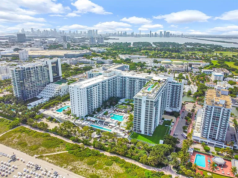 2301 Collins Ave #421 — Photo 22