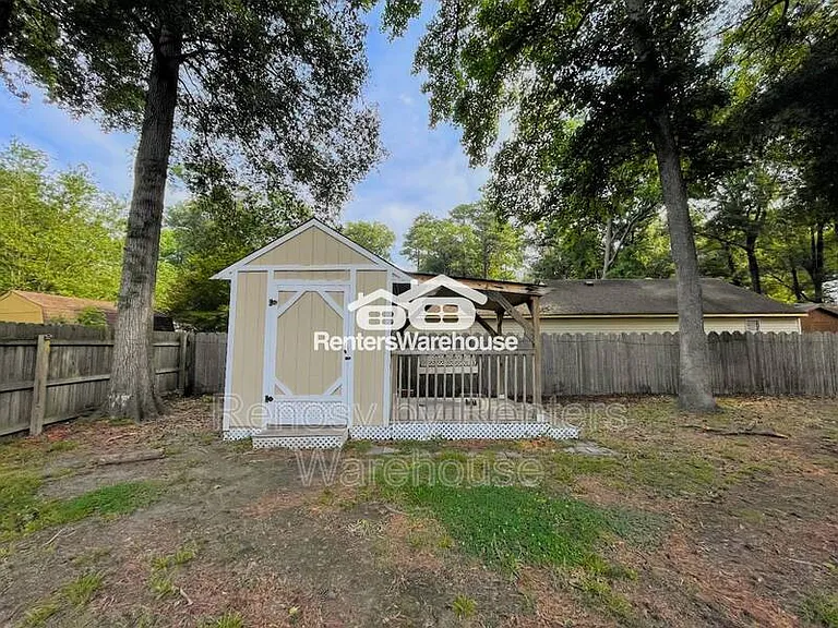 5736 Avalon Woods Dr — Photo 38