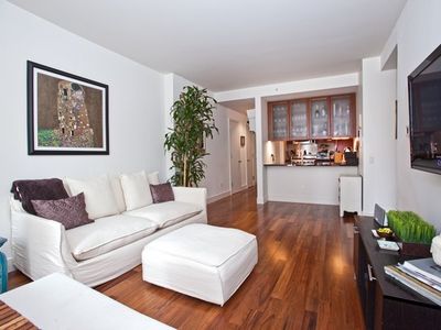 250 E 53rd St APT 703, New York, NY, 10022