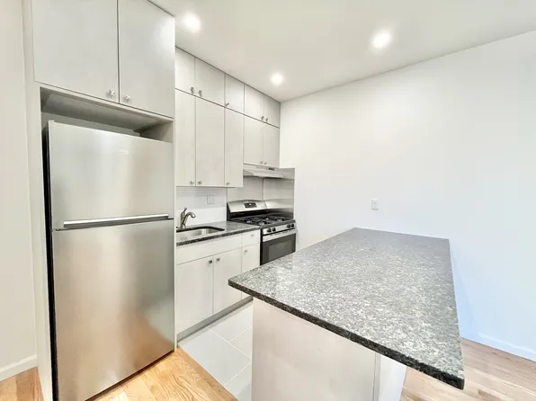 2 Doscher Street 18 image 3 of 20