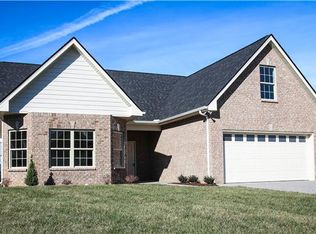 3028 Honeysuckle Dr, Spring Hill, TN 37174