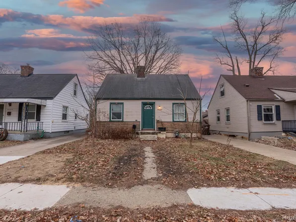 34285 Stellwagen St, Wayne, MI 48184