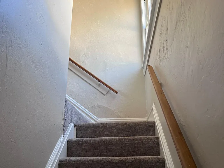 325 El Dorado — Photo 6