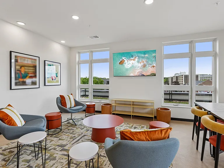 Vicino Apartments — Photo 9