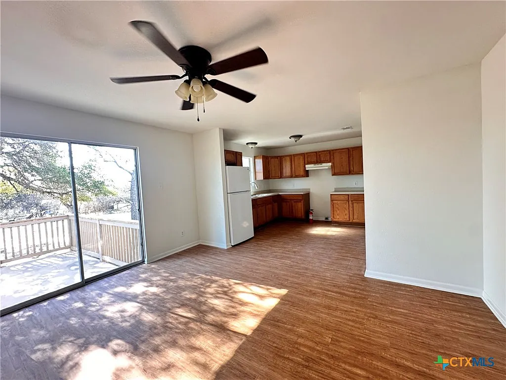 3 bed, 1.0 bath, 1508 sqft, $1,675 — Photo 4