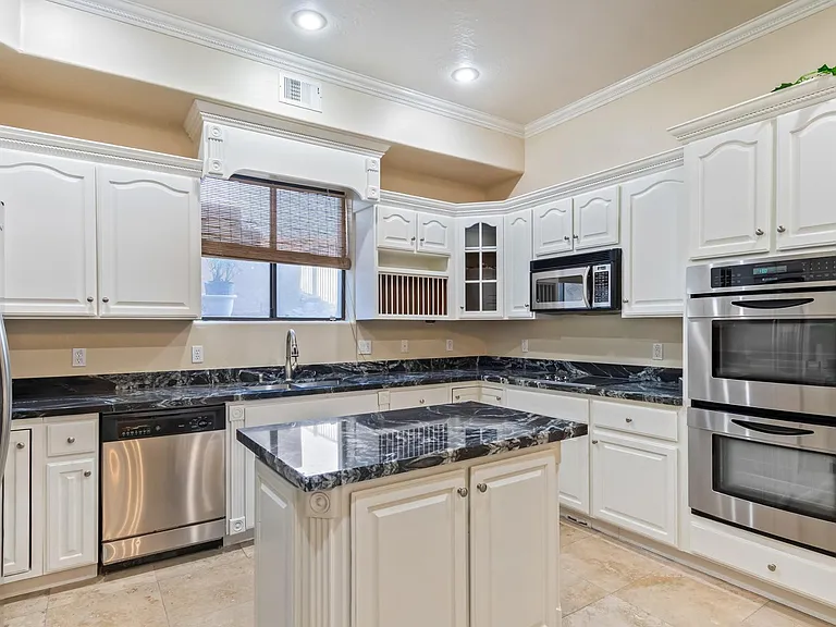 15330 E Walnut Ln — Photo 18