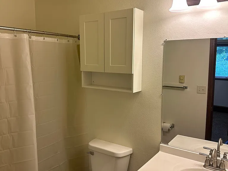 One bedroom apartment with balcony — Photo 17