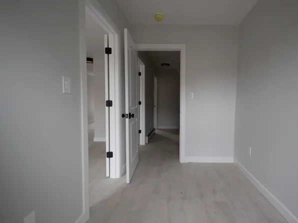 253 Monroe Street image 6 of 18