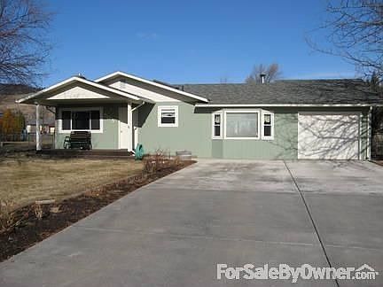 Ranch style home set in quiet cul-de-sac
						:
						Large front and back yards include new driveway, lilac bushes, small garden area