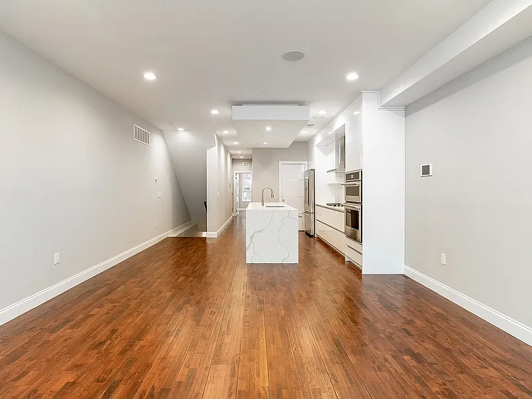 1516 Cambridge St #C — Photo 32