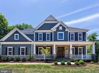 11709 Valley Rd, Fairfax, VA 22033