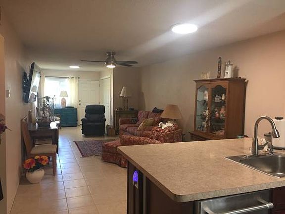5th image of 9144 Oakwood Ln #F
